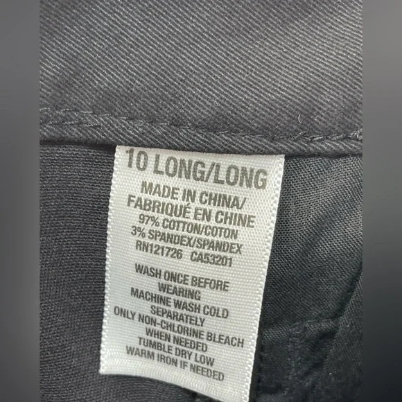 Aeropostale Black Shorts skinny cotton stretch women’s size 10 Long - Picture 8 of 13